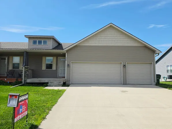 220 Southern Prairie Dr, Madrid, IA 50156