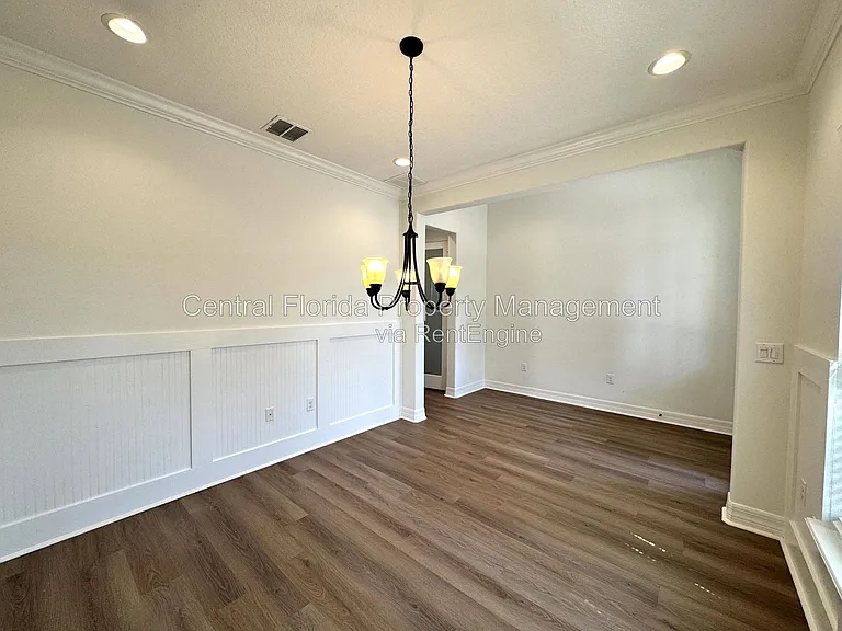 8998 Fullerwood Ave — Photo 21