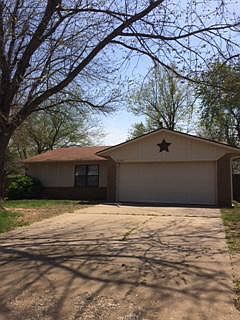 view from cul-de-sac