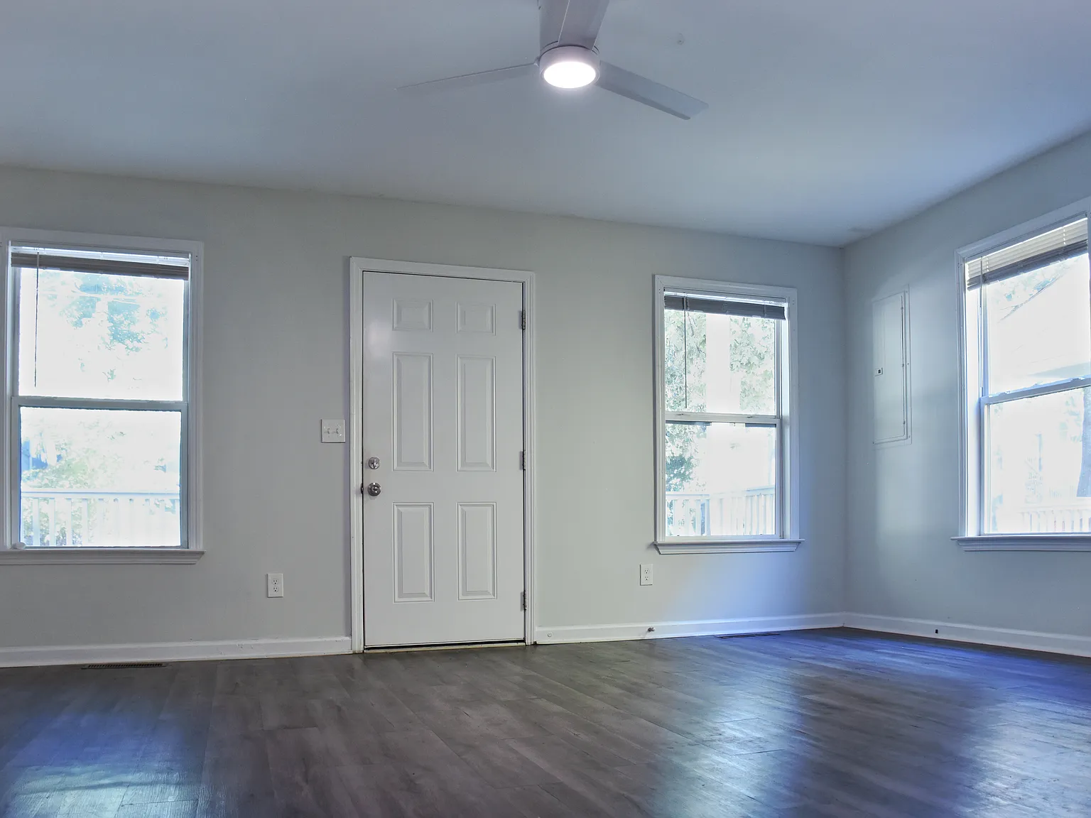 1159 Smith St SW — Photo 4