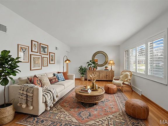 4th image of 8542 Craighill Dr