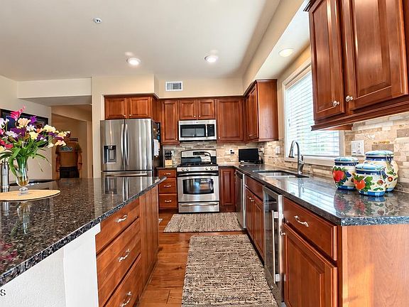 5th image of 415 W Waterside Dr APT 201