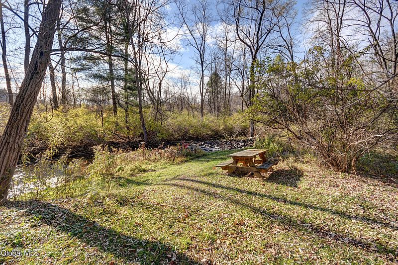 5th image of 494 Lepper Road