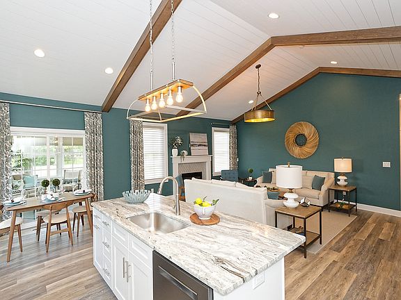 5th image of 5 Timber Creek Dr
