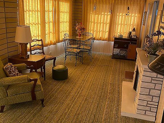 Florida Room 1