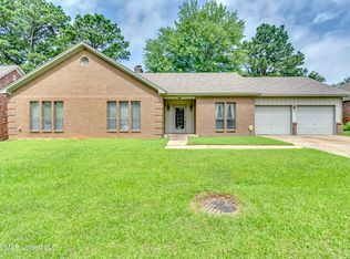 510 Bay Pointe Cir, Brandon, MS 39047