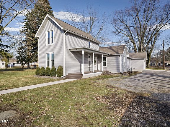 3rd image of 741 Central Ave