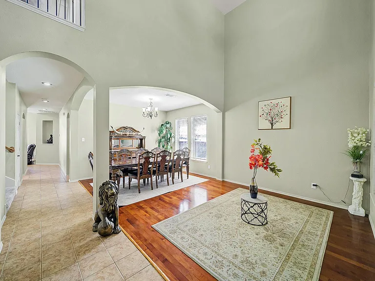 9332 Granger Ln — Photo 6