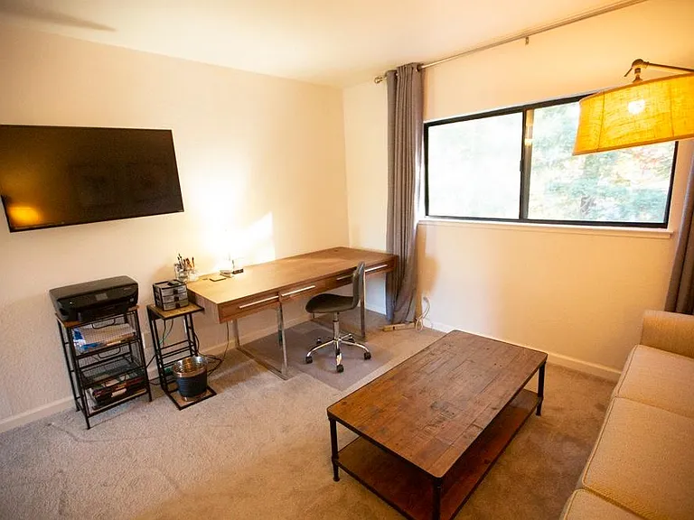 9 Vanessa Ct W — Photo 11