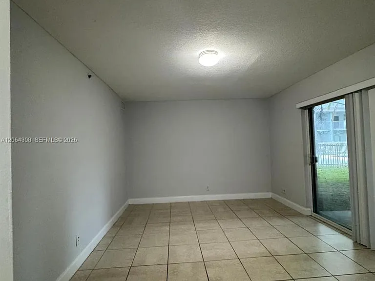 4271 NW 5th St #130 — Photo 4