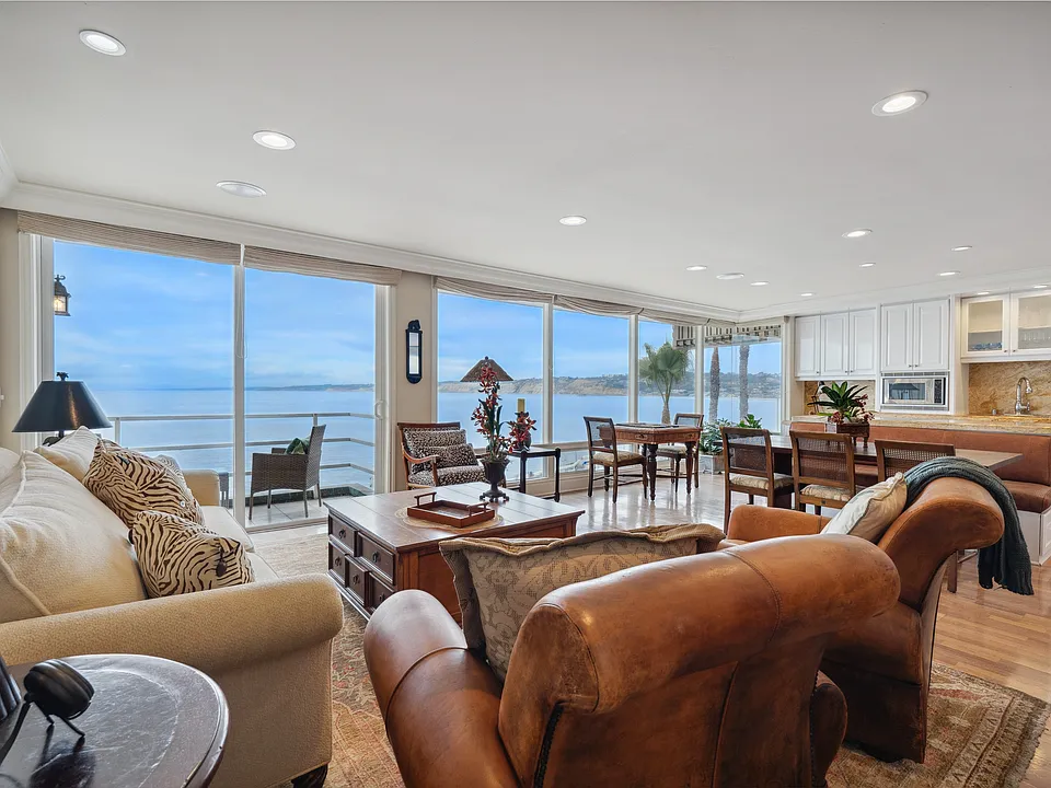1219 Coast Blvd #5