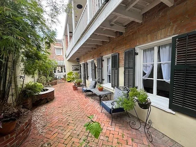 1026 Conti St #1 — Photo 15