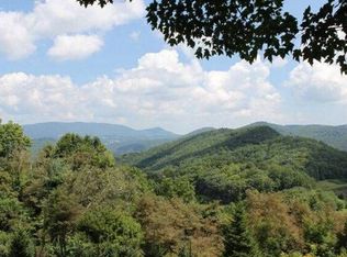 855 George Eggers Rd, Banner Elk, NC 28604