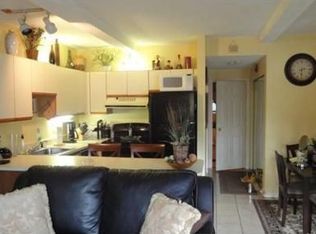 22 River St APT 1, Hudson, MA 01749