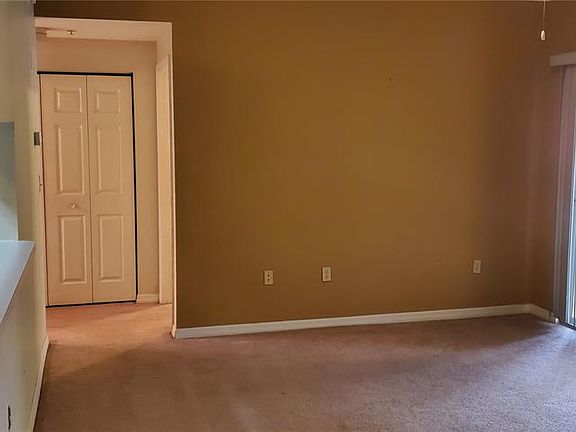 5th image of 5620 Pinnacle Heights Cir APT 304