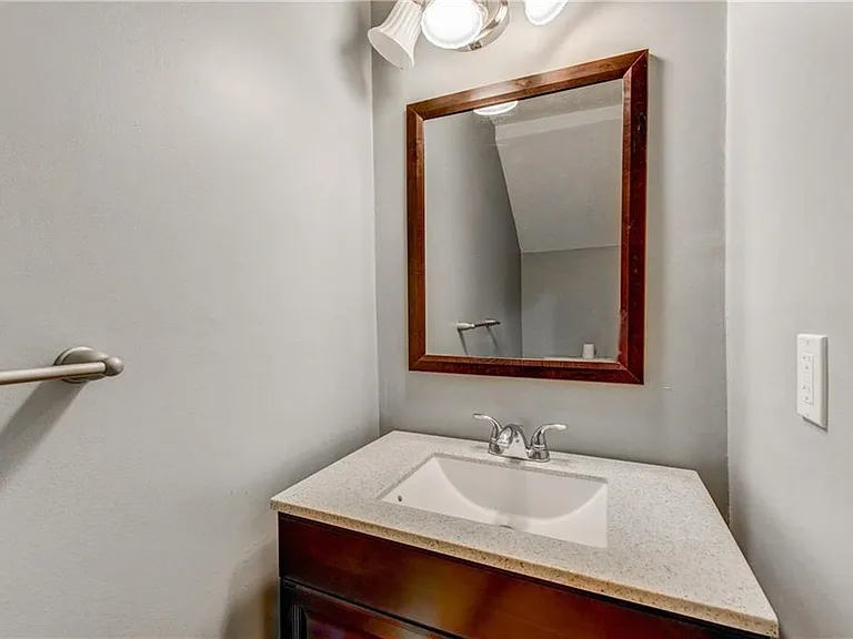 3360 Spring Harbor Dr — Photo 3