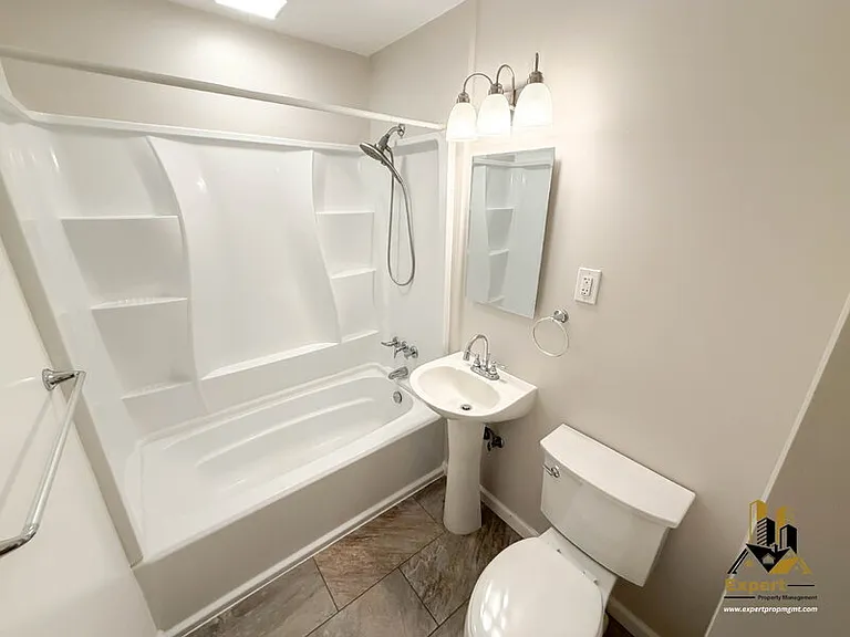 2116 Waterford Rd — Photo 12