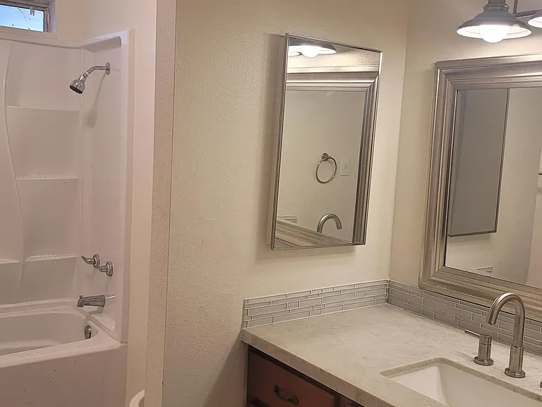 Bunker Cir — Photo 8