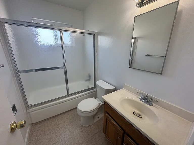 1539 Sherman St #C — Photo 10