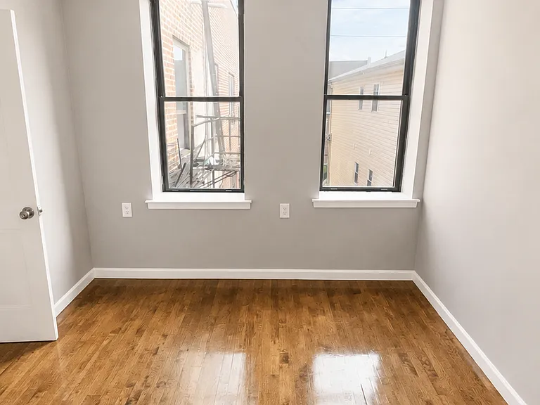 297 Hawthorne Ave #3F — Photo 9