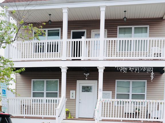 2nd image of 15 Naples Ave APT 3