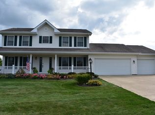 923 Red Oak Dr, Ashland, OH 44805