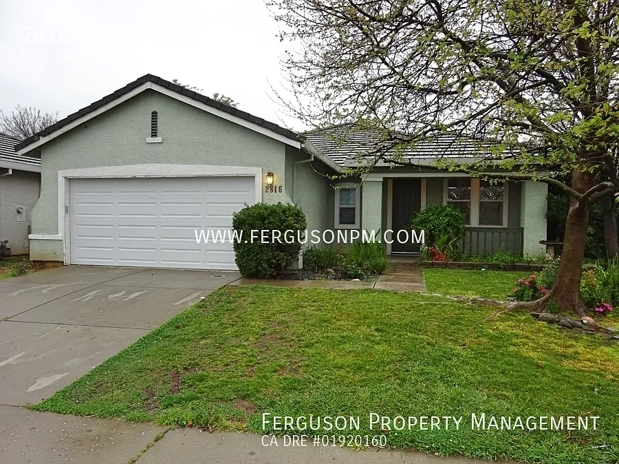 2816 Red Clover Way