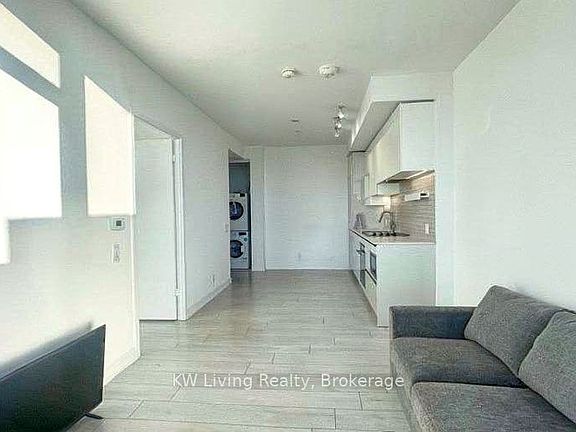 2nd image of 898 Portage Pkwy #Penthouse 11