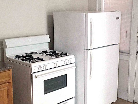 2nd image of 12203 Clifton Blvd #1B-1Ba