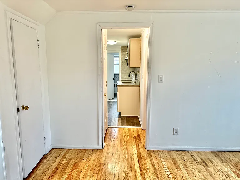 68 Shipherd Ave #2 — Photo 28