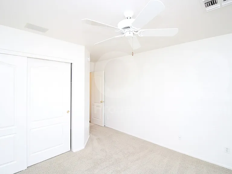 624 S 108th Pl — Photo 11