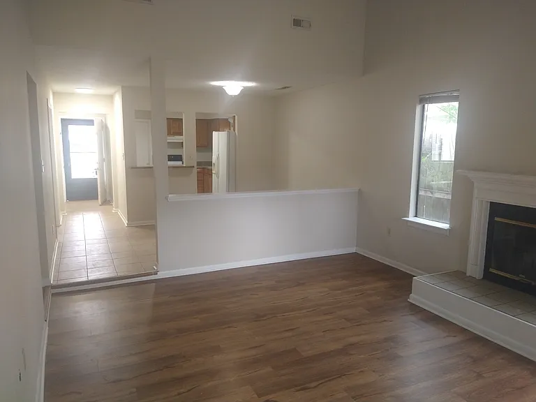 1702 Zimmerman Ct — Photo 4