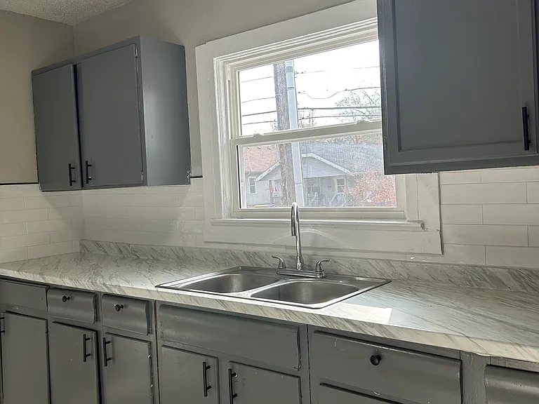 6632 Brooklyn Ave — Photo 7