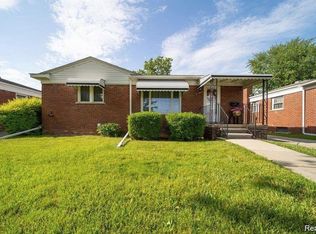 (Undisclosed Address), Saint Clair Shores, MI 48082