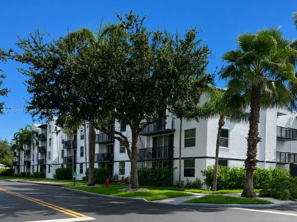 649 E Sheridan St APT 304, Dania Beach, FL 33004