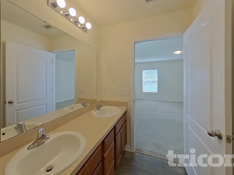 3323 Canyon Falls Dr — Photo 9