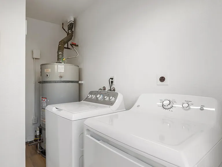 1149 Grove Ave #D — Photo 30