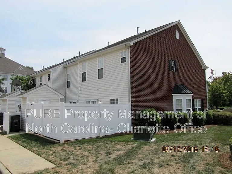 18040 Delmas Dr — Photo 31