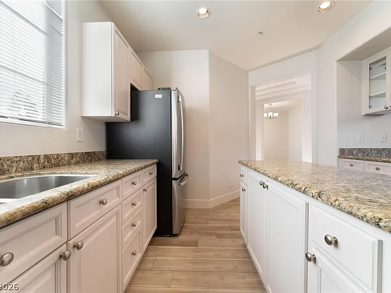 7564 Cultural Ct — Photo 30