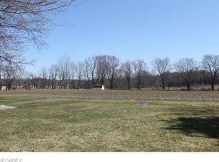 9107 Market Ave N, Hartville, OH 44632