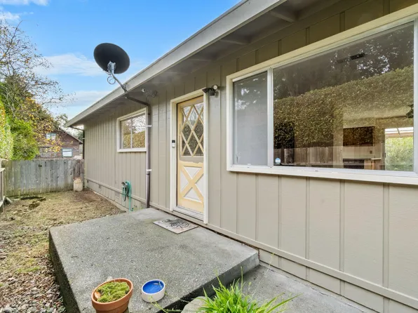 1325 14th St, Eureka, CA 95501