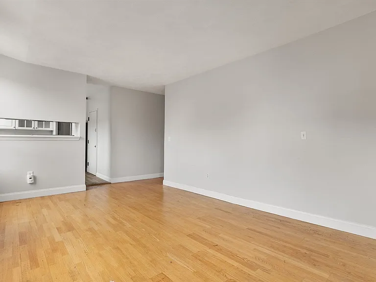 30 Main St #12 — Photo 5