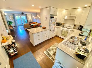 7 Arthur Ct, South Burlington, VT 05403