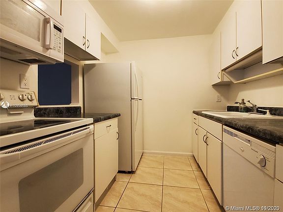 3rd image of 14321 N Kendall Dr #210F