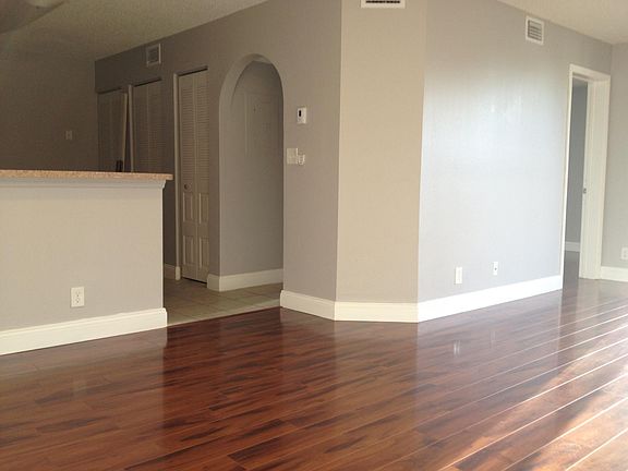 4th image of 10111 W Sunrise Blvd APT 203
