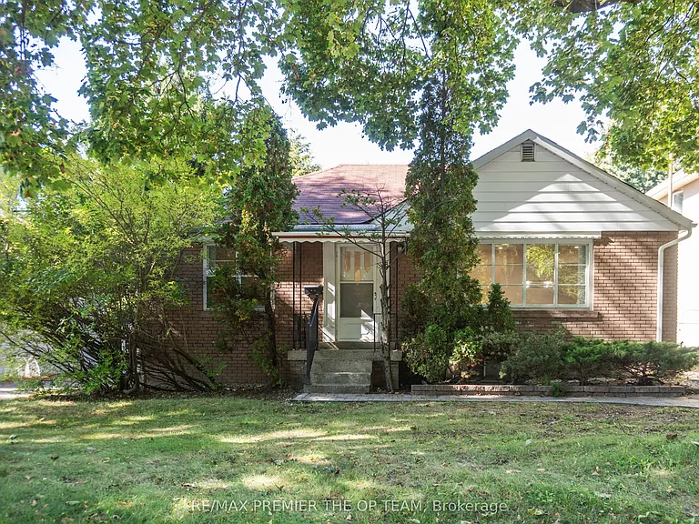 148 Martin Grove Rd #UPPER — Photo 22