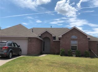 311 Ridge View Ct, Decatur, TX 76234