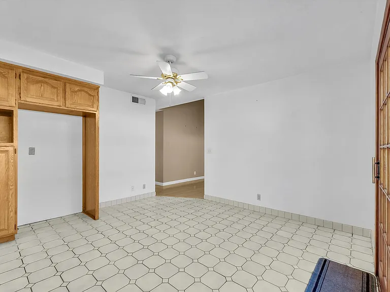19922 Rainbow Way — Photo 10