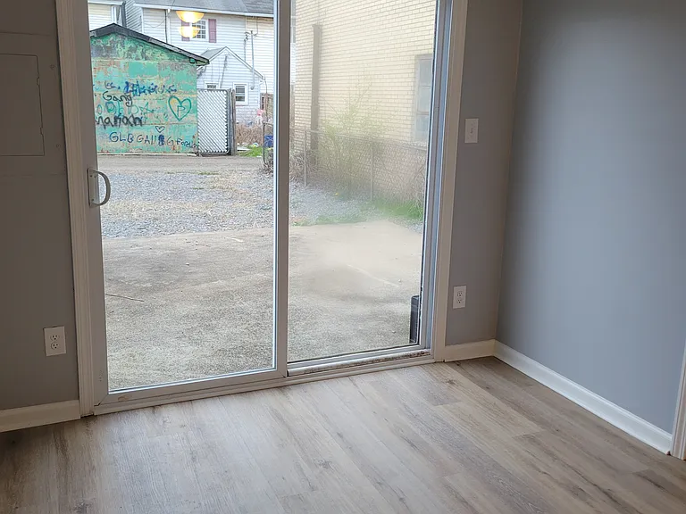 46 Ohio St — Photo 10