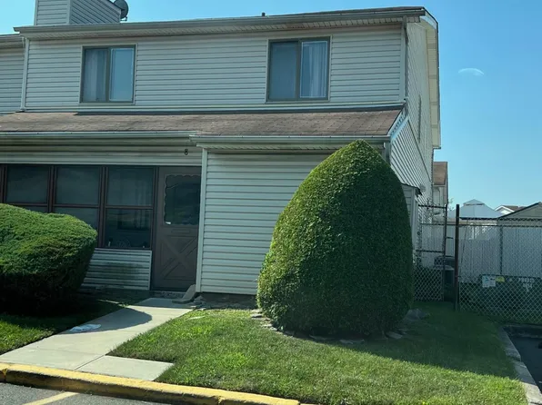 8 Ada Dr #47, Staten Island, NY 10314
